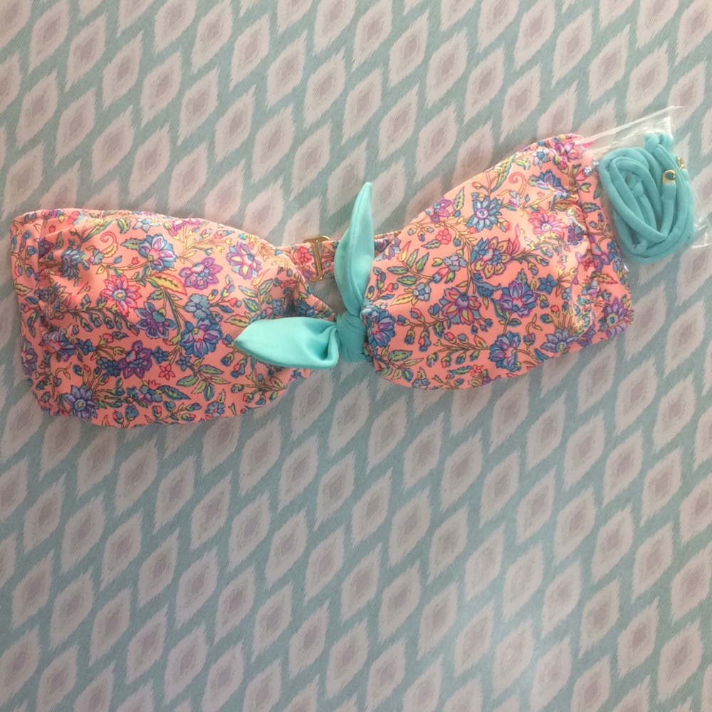 Victoria’s Secret bikini top size Large